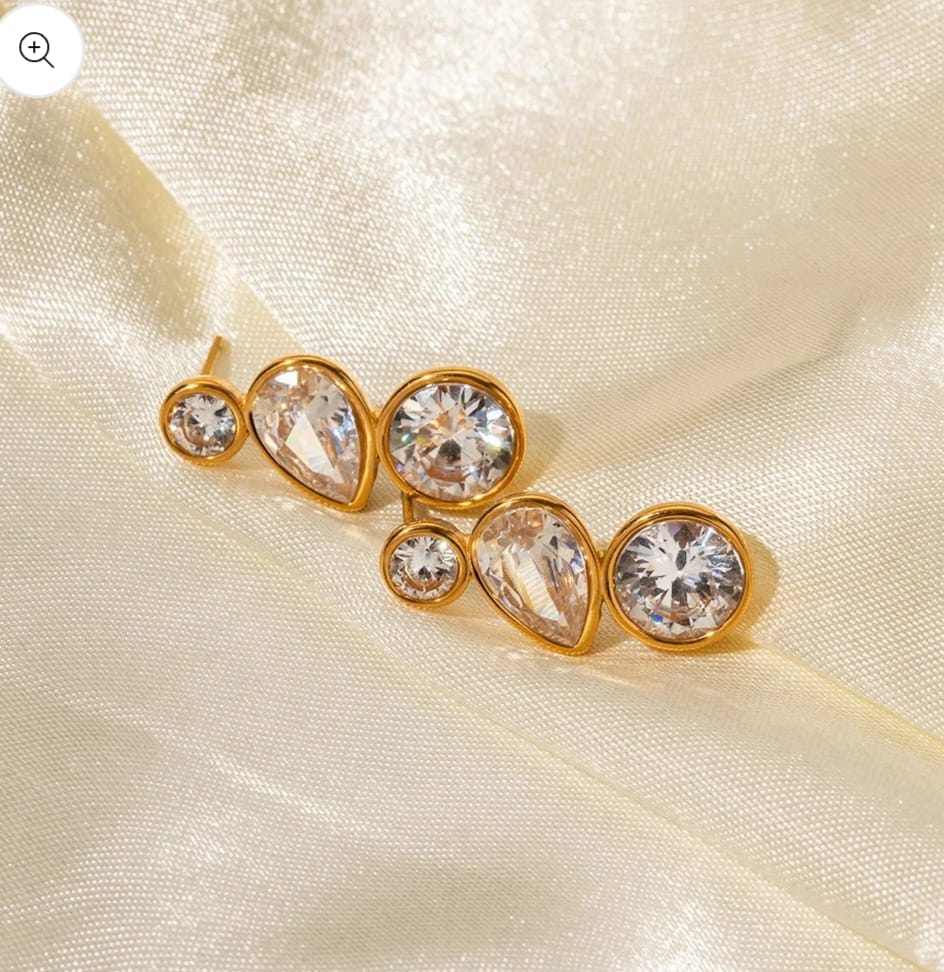 Crystal Cuddle Earings