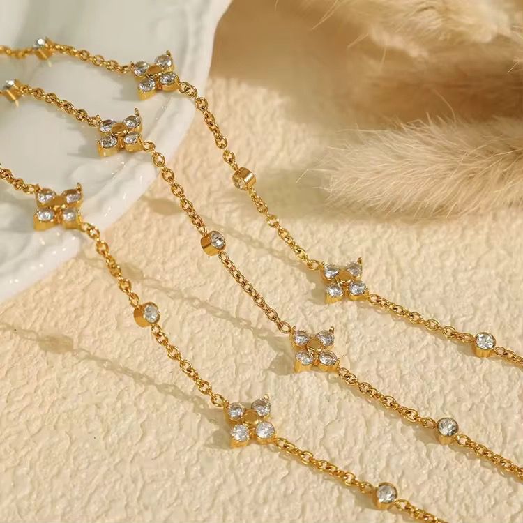 ELARA BRACELET