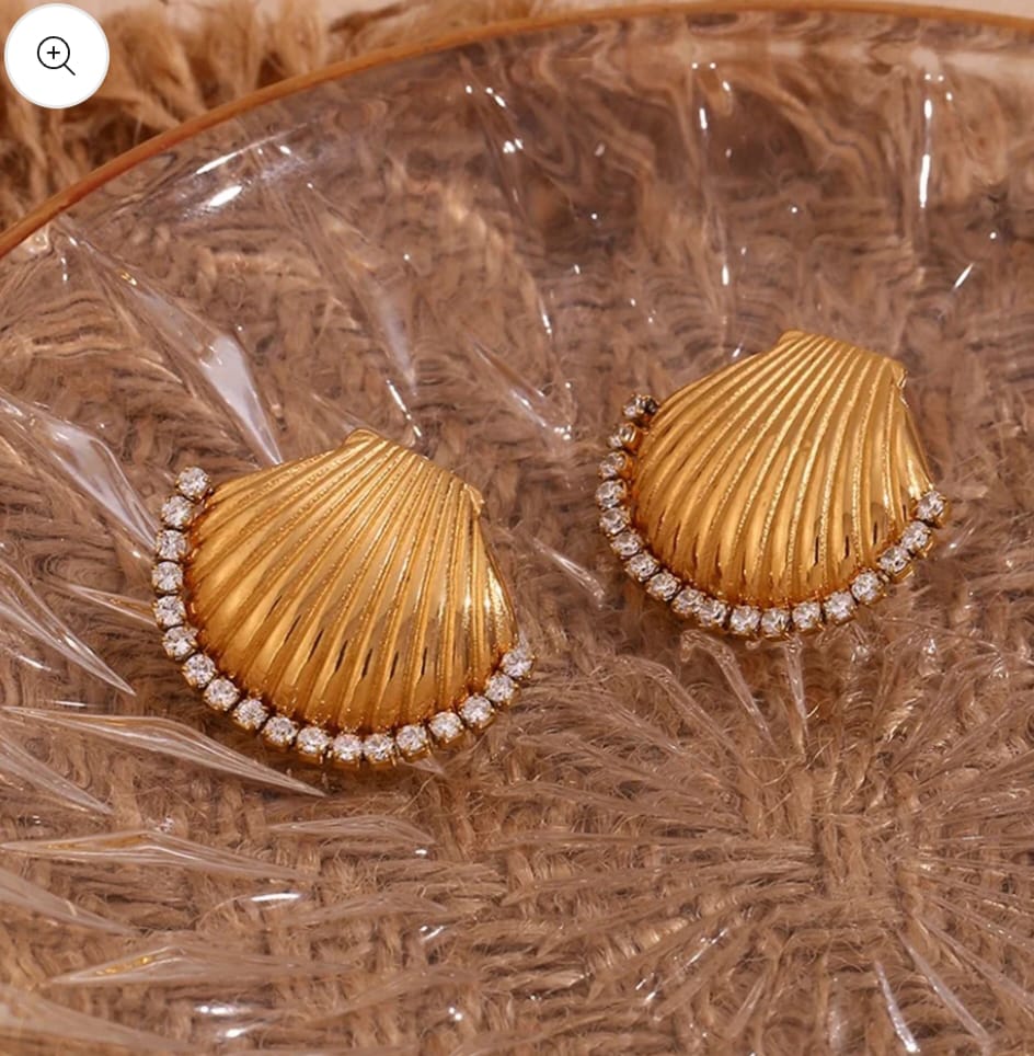 Shell Studded Earings