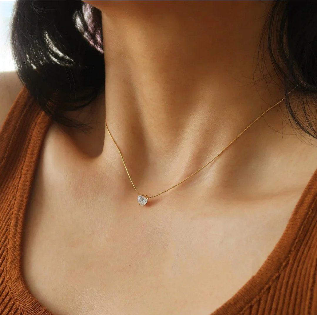 CRYSTAL HEART PENDENT