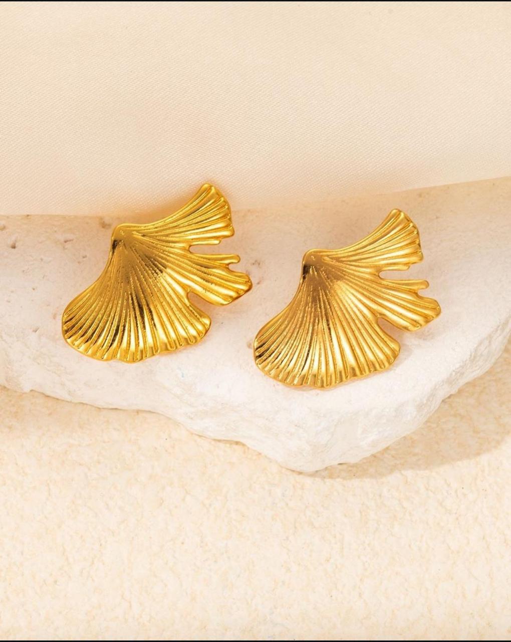 TEXTURED LEAF EARINGS
