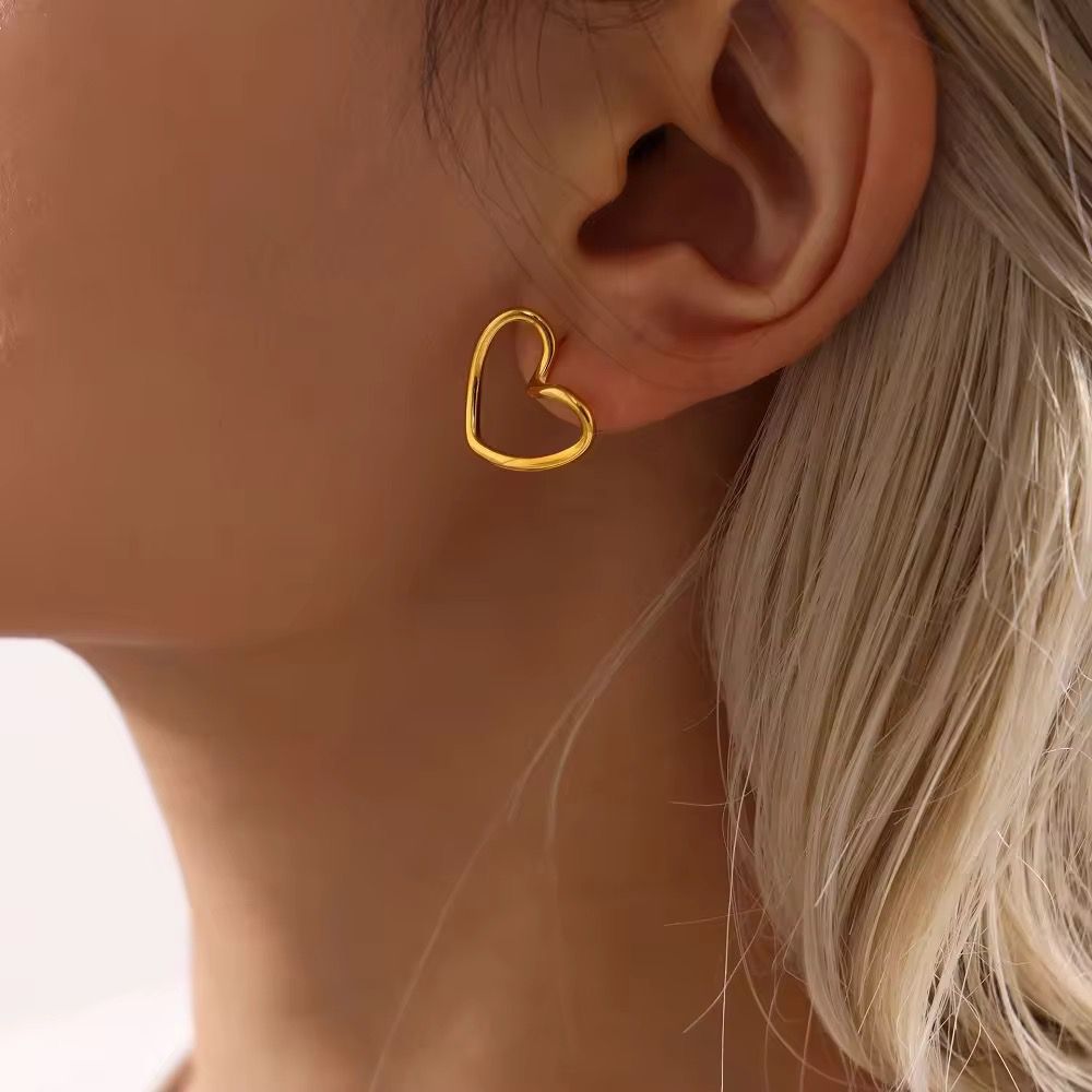 HEAR EARINGS