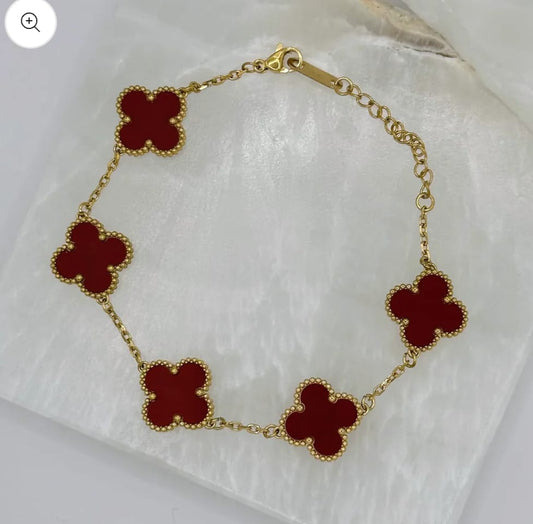 LUXE RED CLOVE