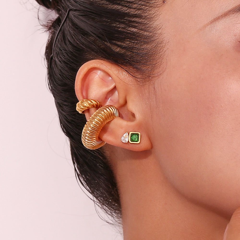 EMERLD STONE EARINGS