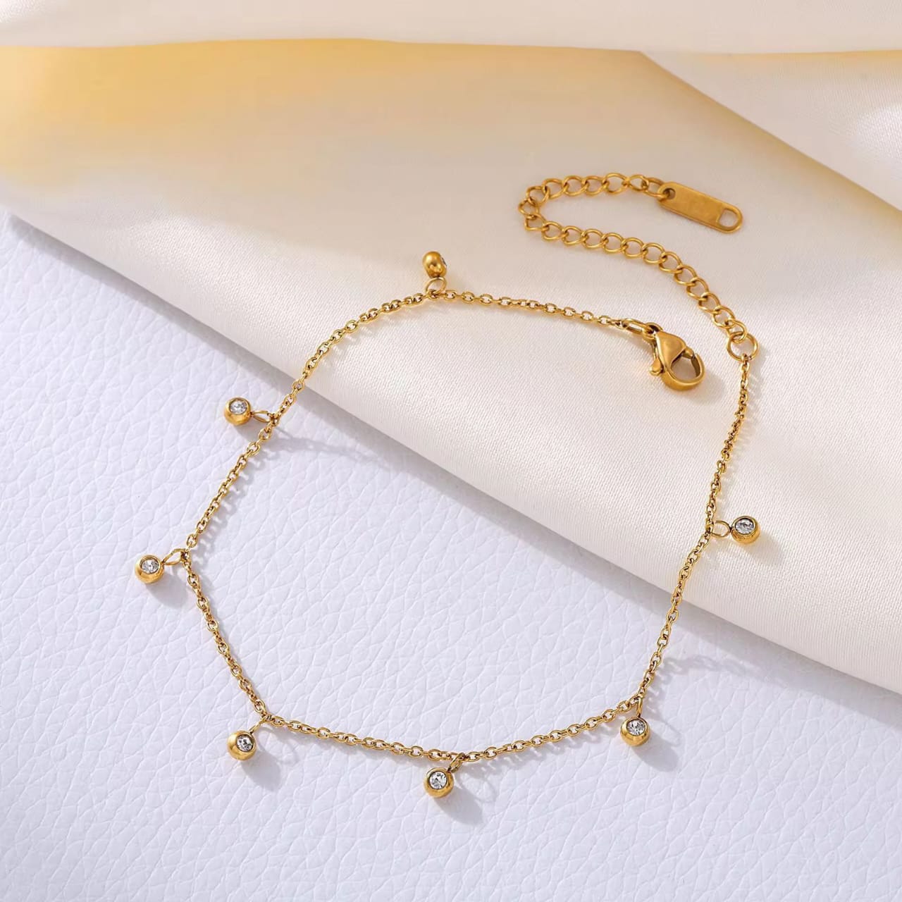 CHARM ANKLET