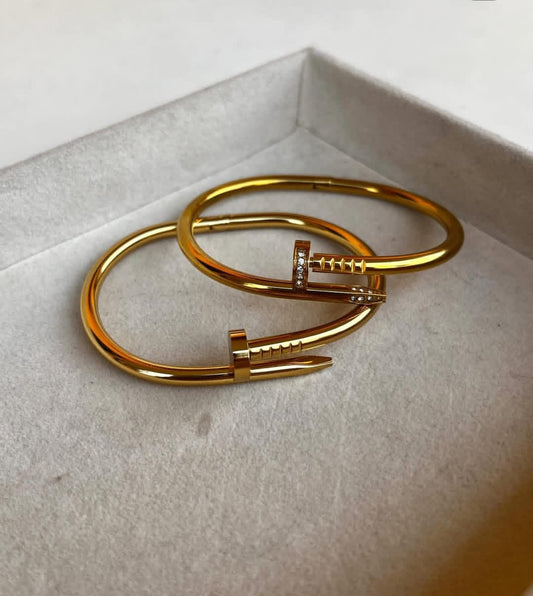 NAIL CUFF