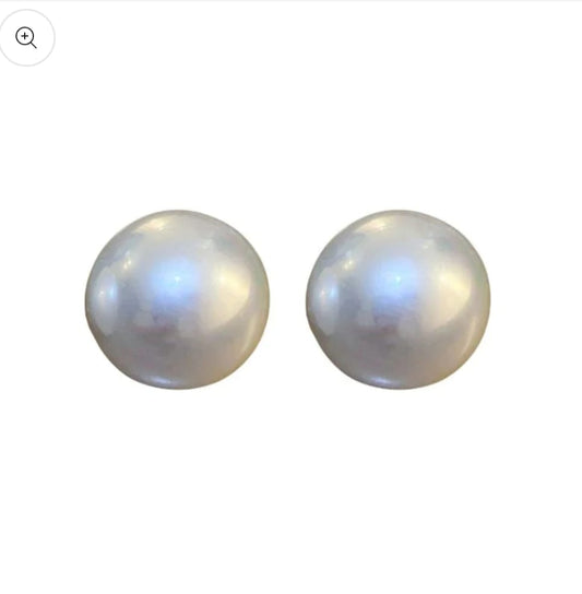 Pearl Stud
