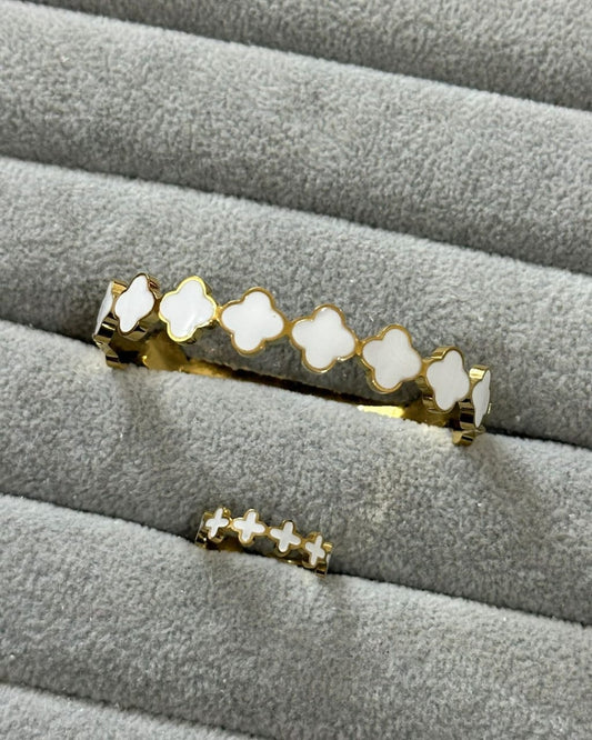 WHITE CLOVE CUFF