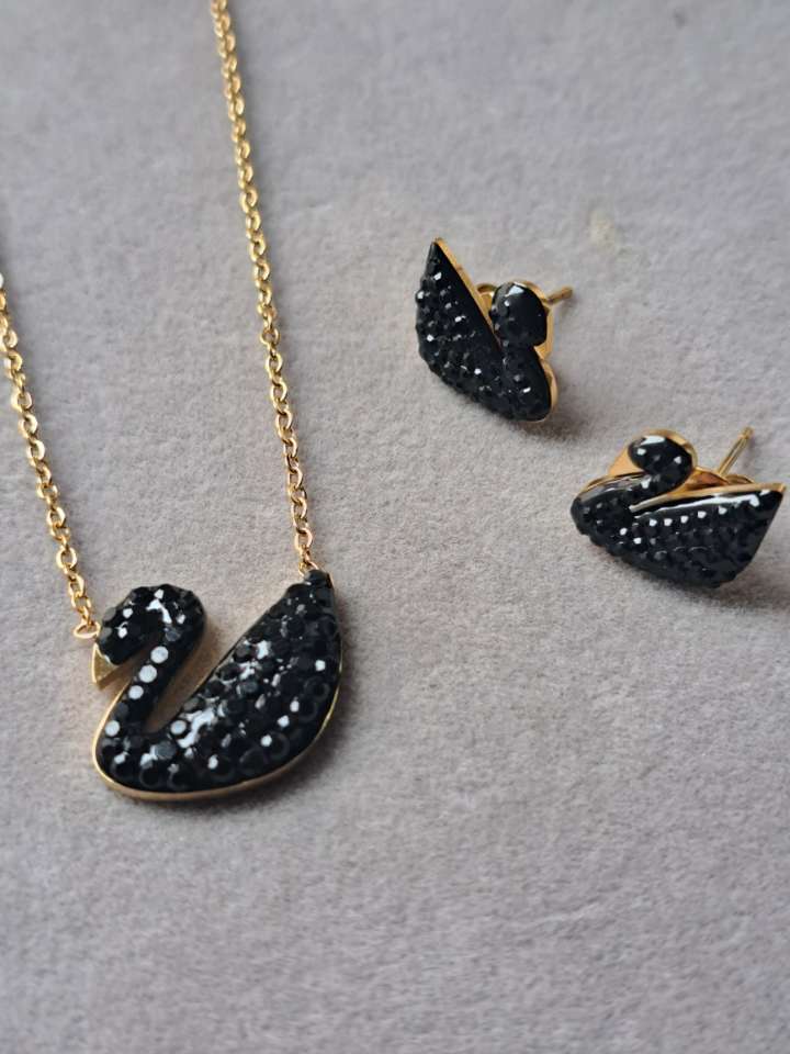 Swan set