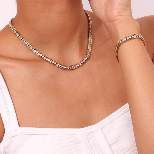 STONE STUDDED PENDENT