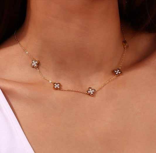 MULTI CLOVE CHAIN