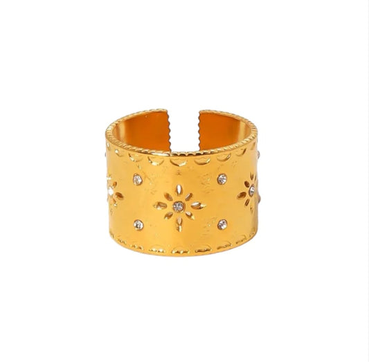 CUT STONE RING