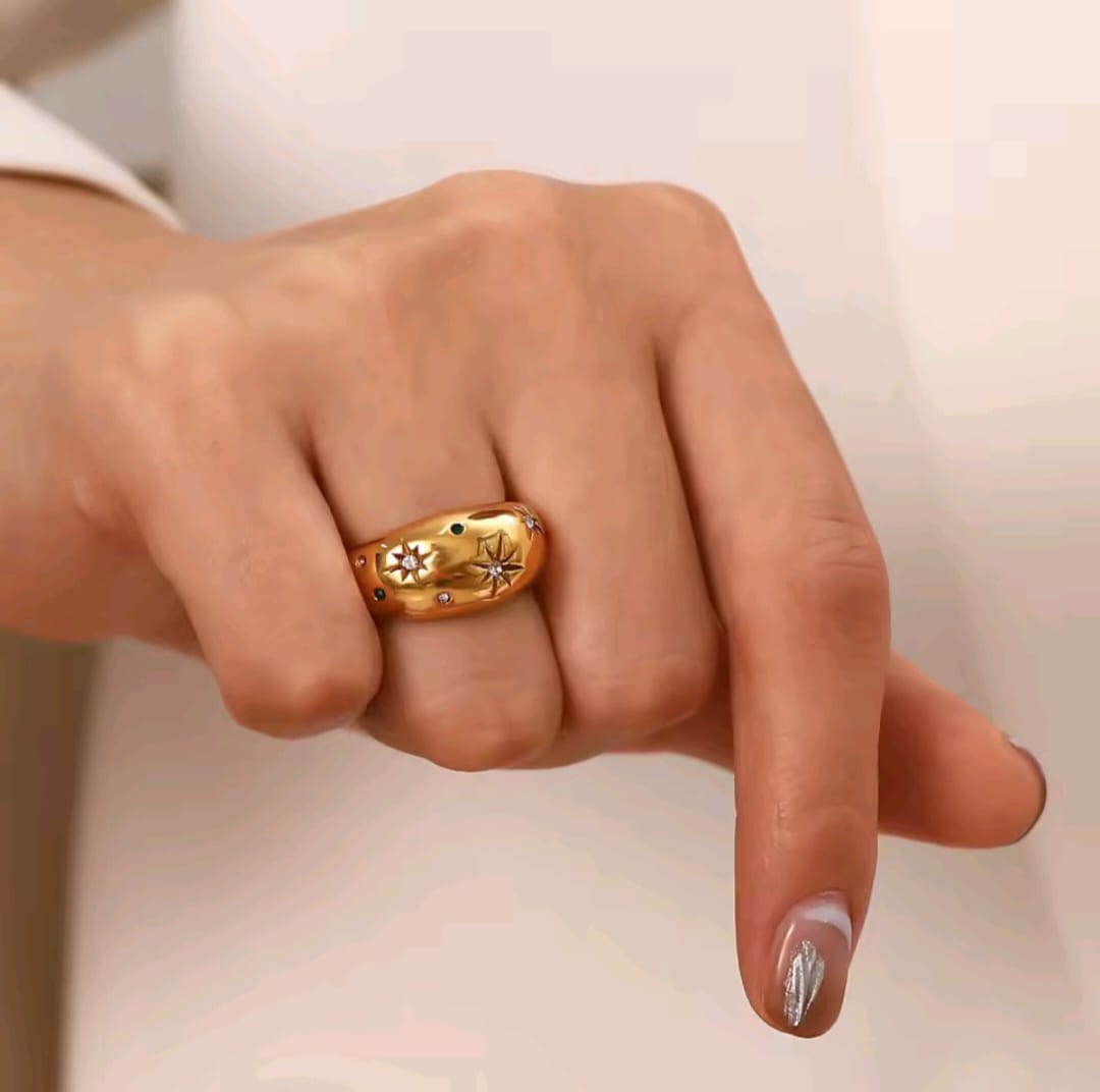 MULTI STONE RING