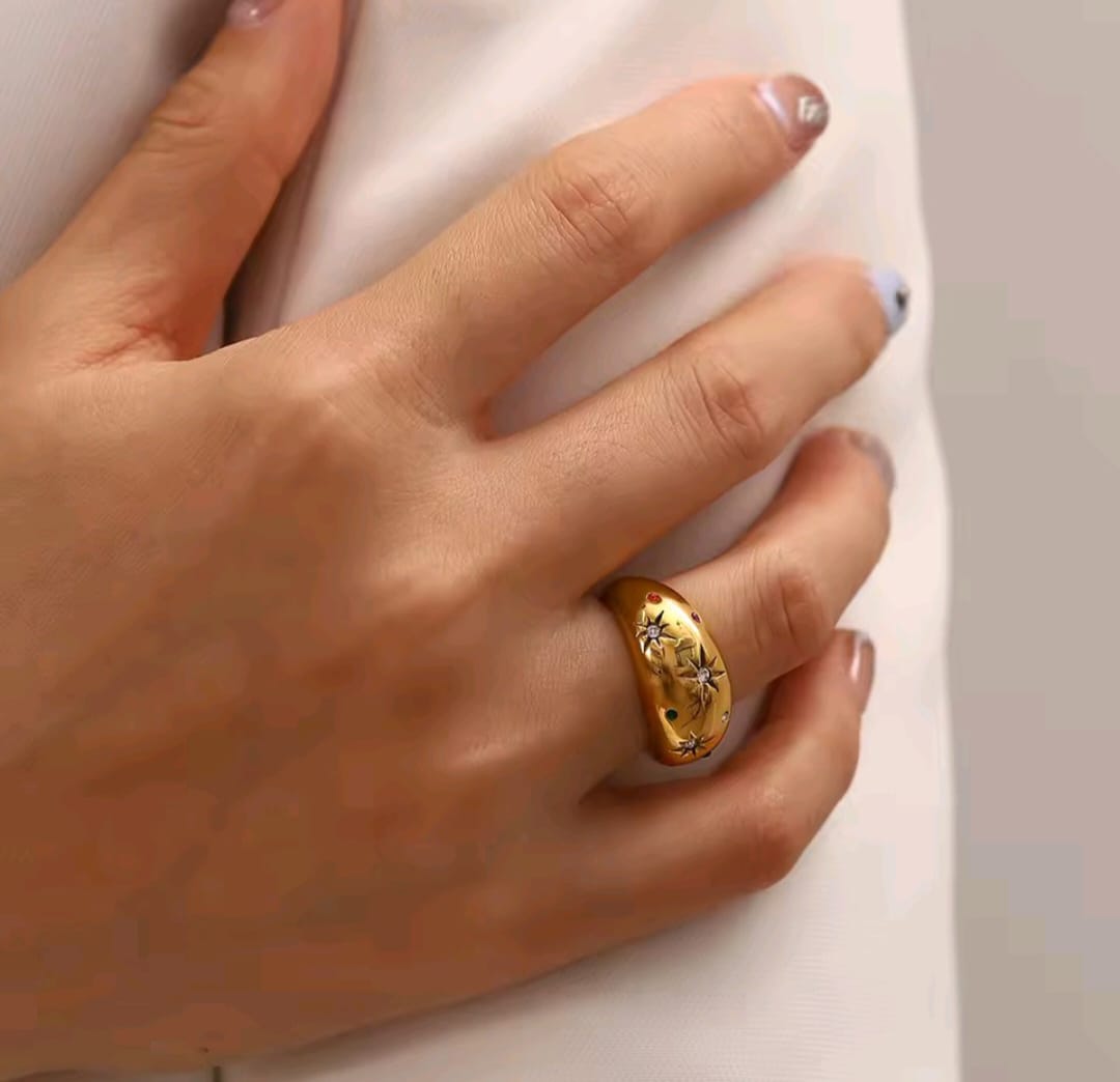 MULTI STONE RING