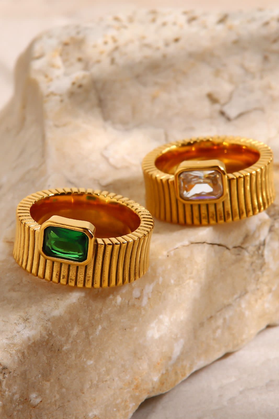 ELLA RING